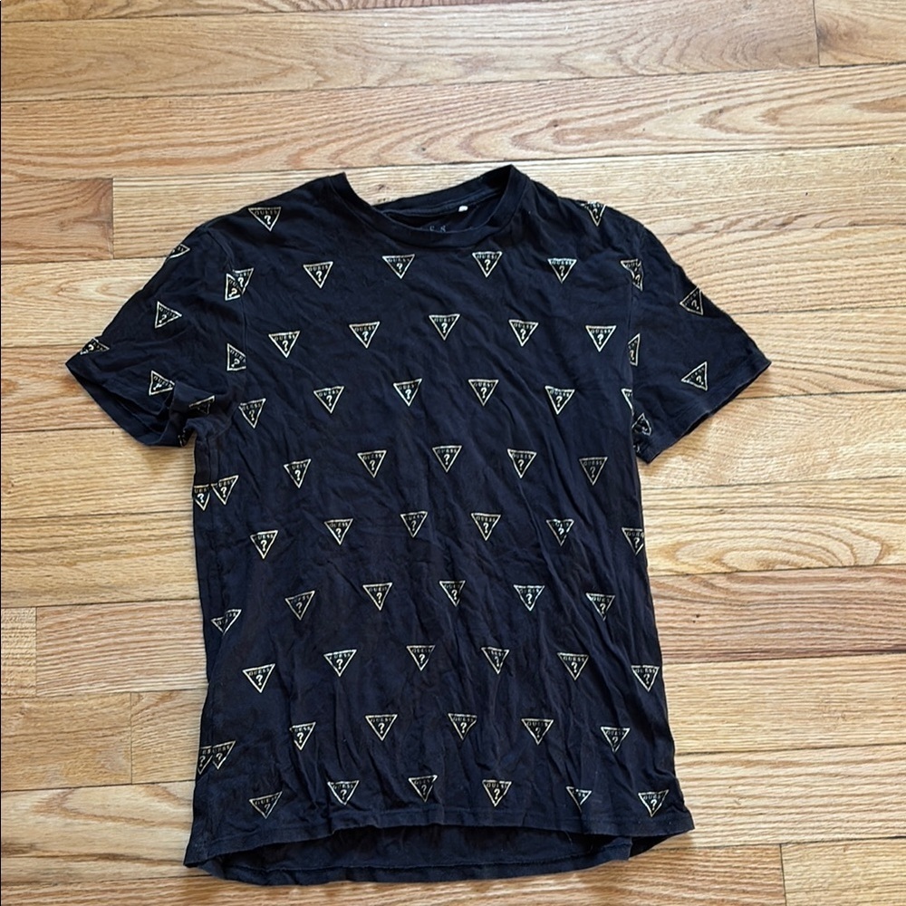 men’s guess t shirt